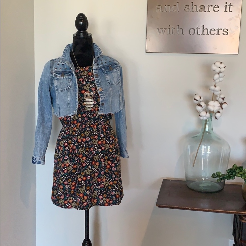 Short dress with pockets 🚨SOLD🚨